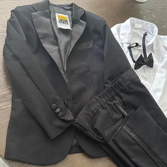 Kids tuxedo - Picture 3 of 7